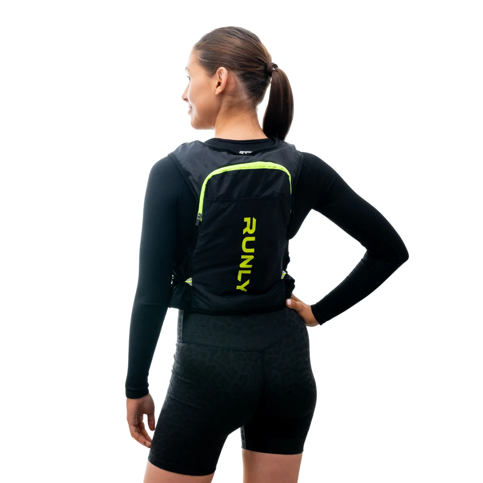 HYDRATION VEST | RUNLY R700 | BLACK