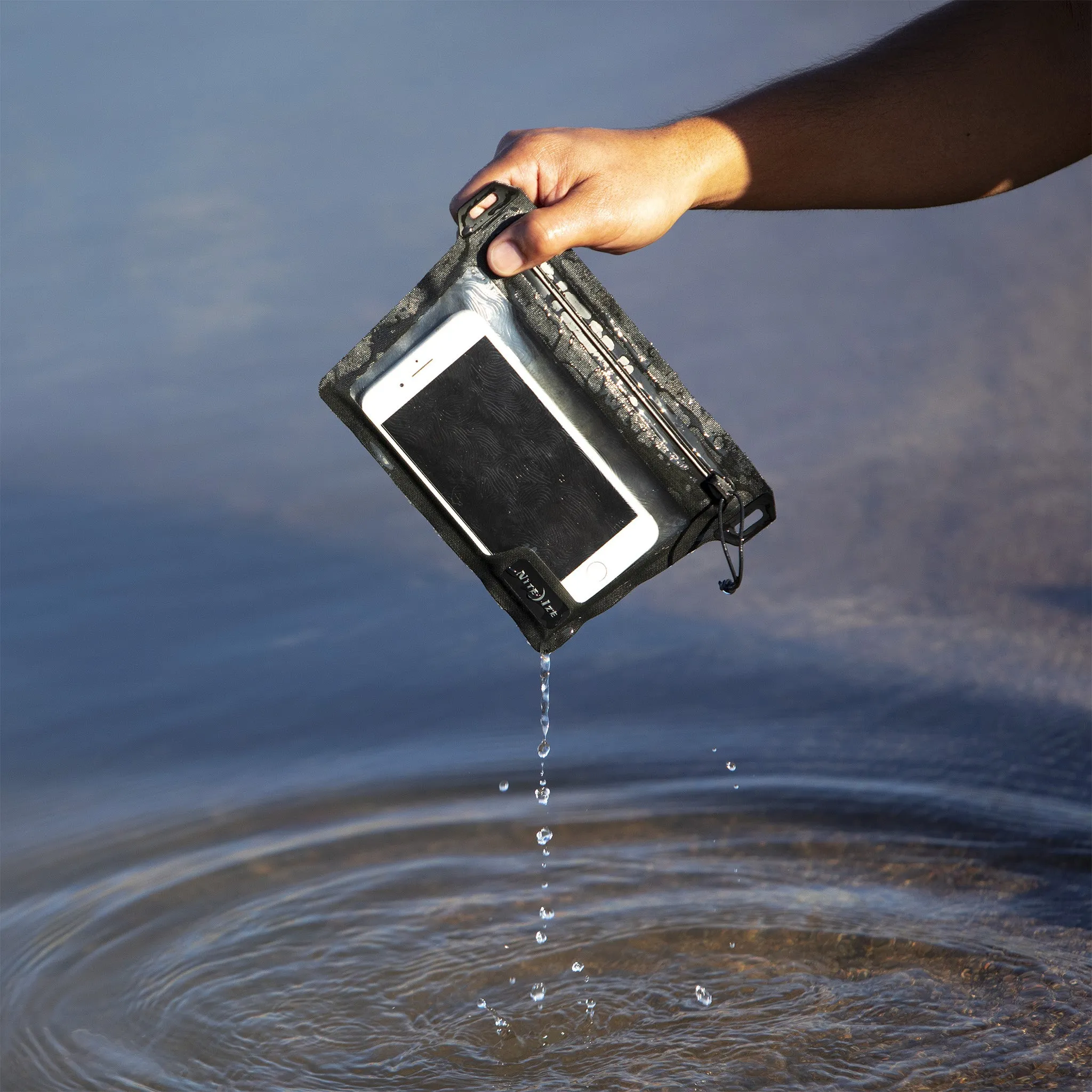 Nite Ize RunOff - Waterproof Pocket